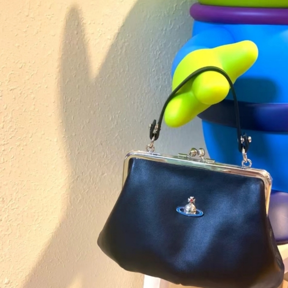 vivienne westwood shoulder bag